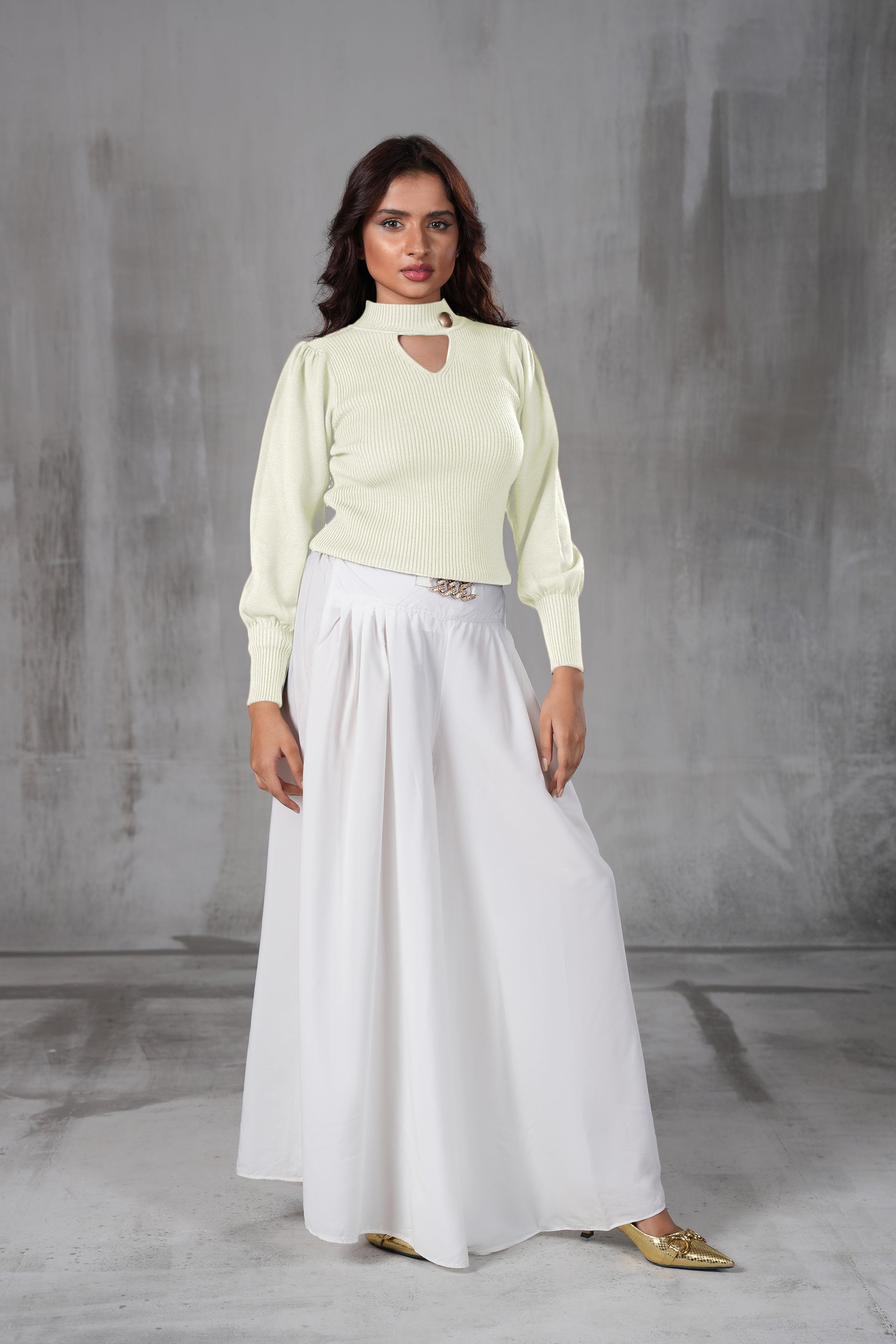 Elegant Keyhole Ribbed Top