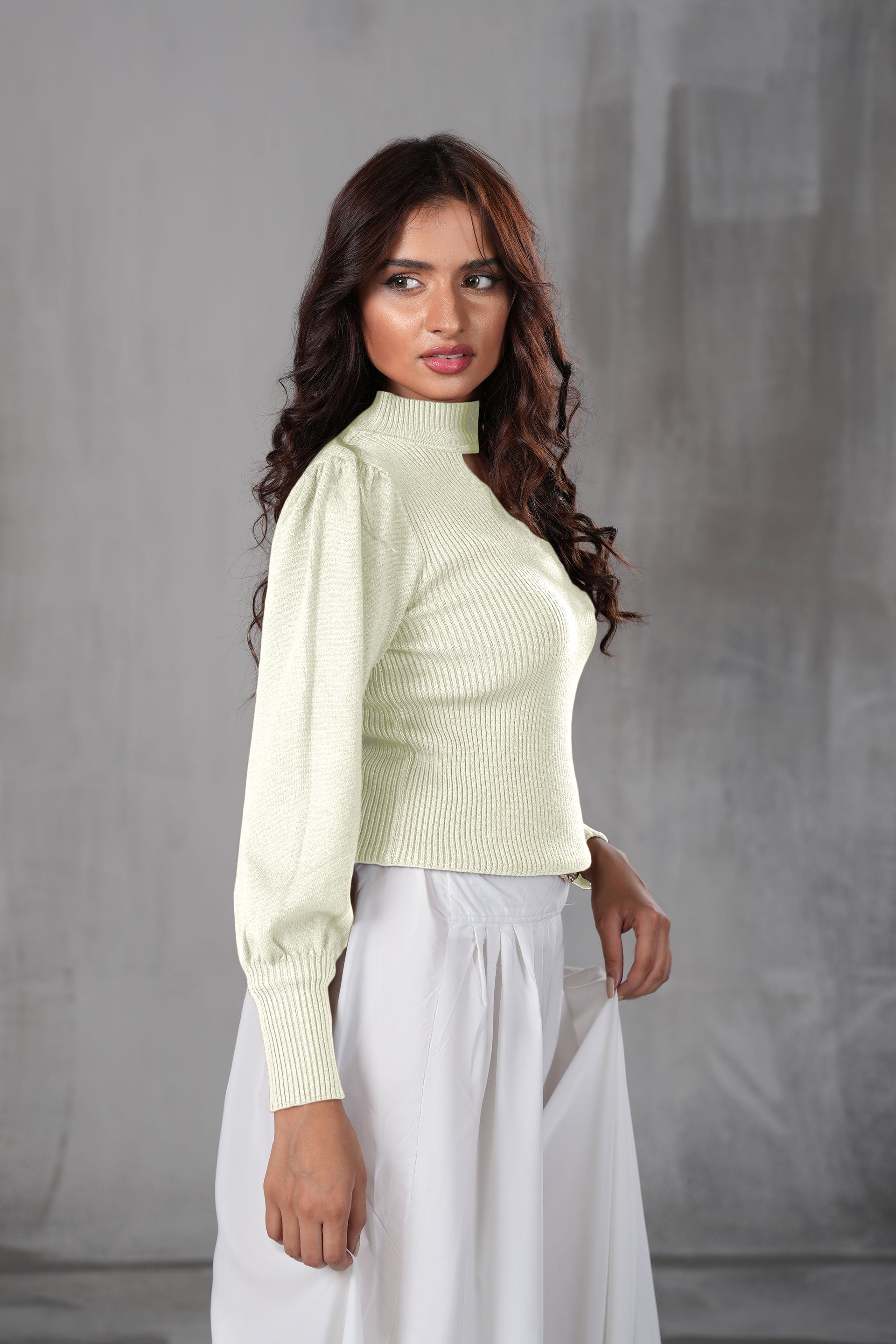 Elegant Keyhole Ribbed Top